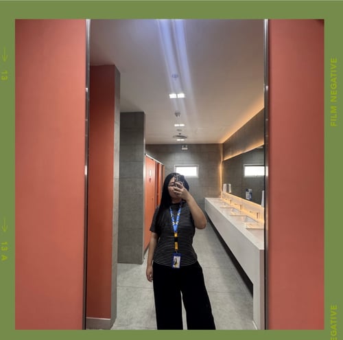 Blue and White Minimalist Simple Stationery Paper Notes Border A4 Document (Your Story)